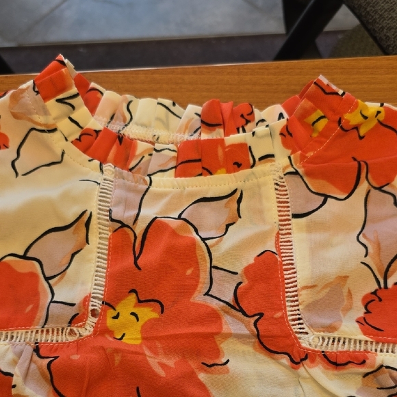 Orange Boxy Blouse with Cap Sleeves and Peter Pan Collar - Picture 2 of 7